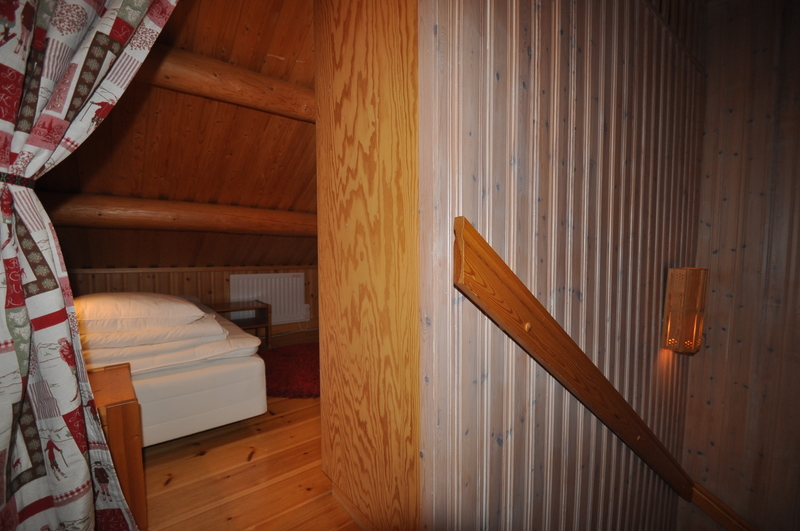 Loft. Ingång till sovalkov