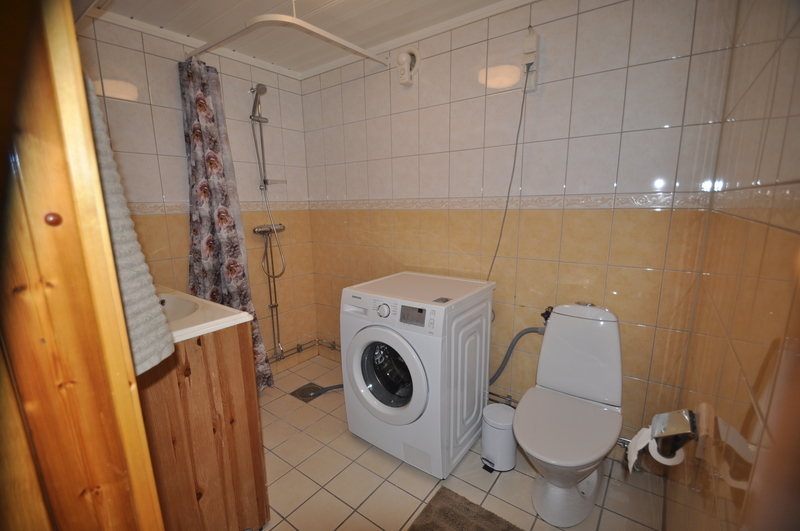 Badrum 1 med tvättmaskin 