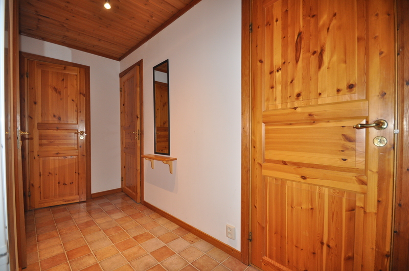 Hall sett från kök