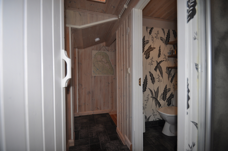 Badrum 2 (Toalett och dusch)