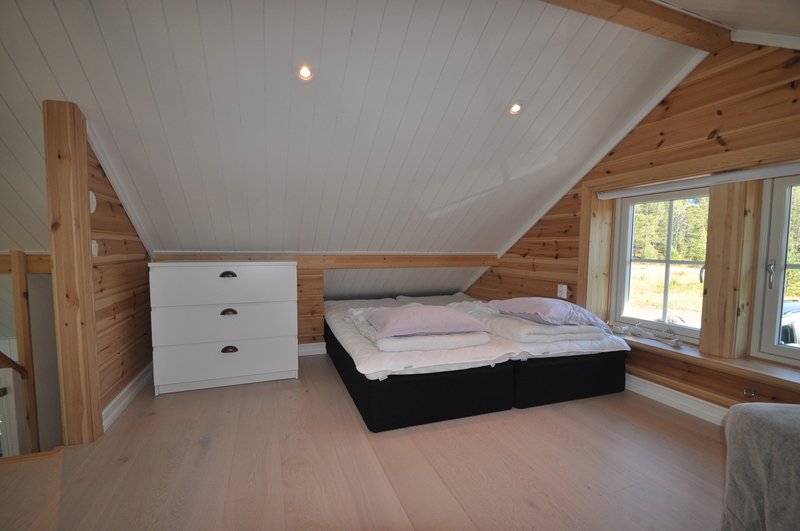 Loft med en dubbelsäng