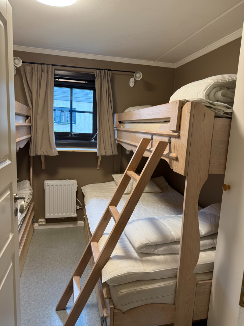 Sovrum 1 med två våningssängar