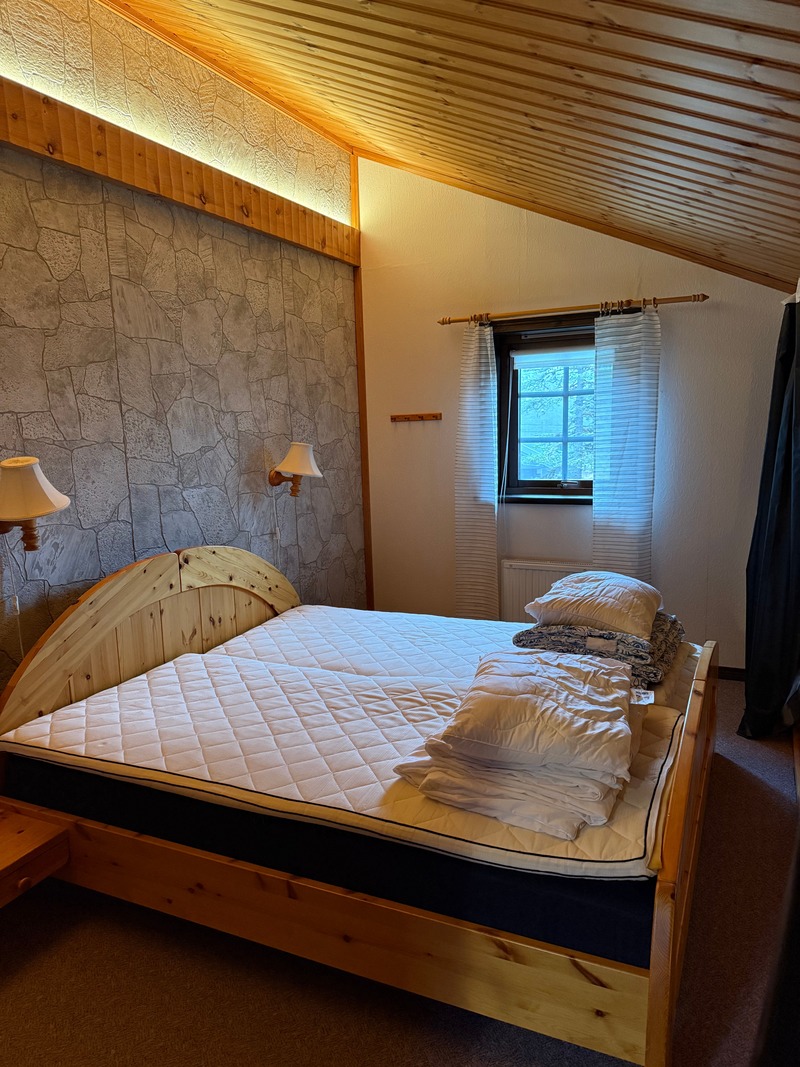 Dubbelsäng på loft