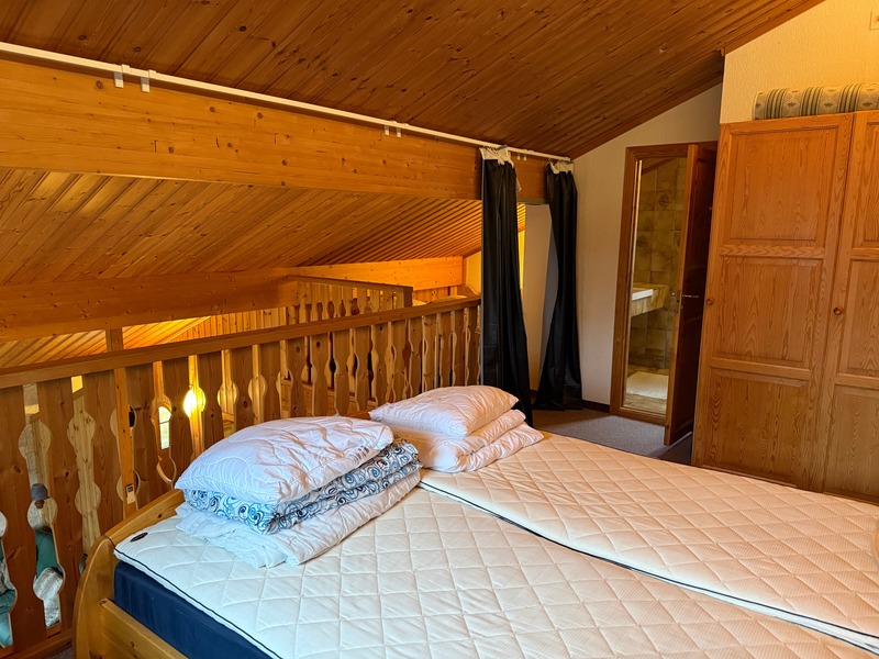 Dubbelsäng på loft
